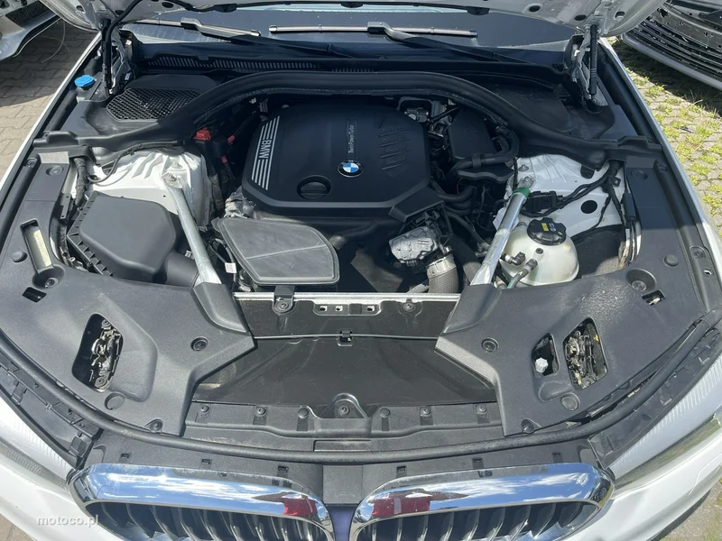 BMW Seria 5 G30 520 17