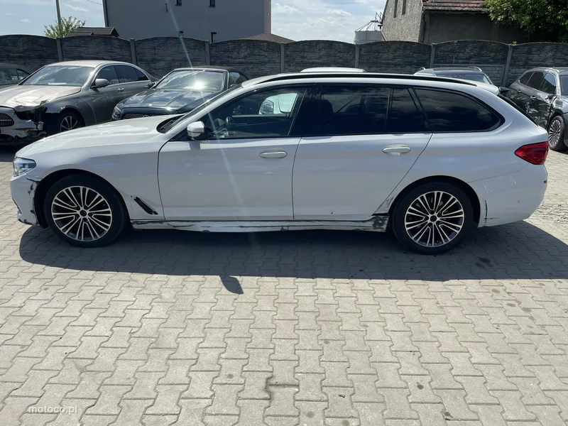BMW Seria 5 G30 520 4