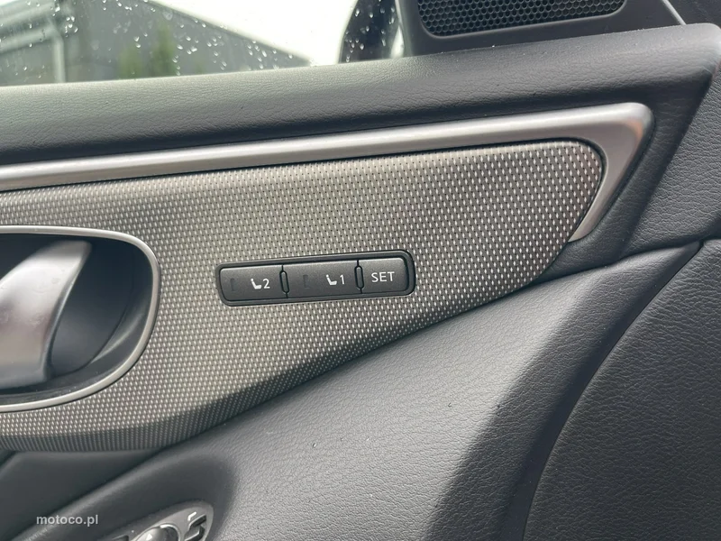 Infiniti Q50 11