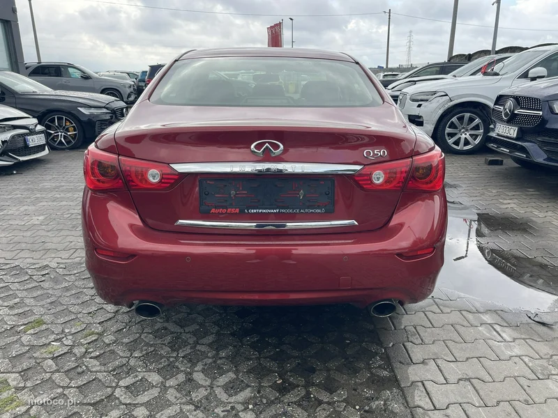 Infiniti Q50 5