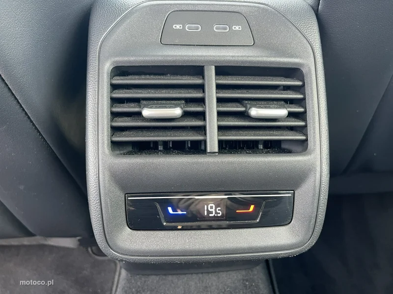 Volkswagen Passat Variant B9 15