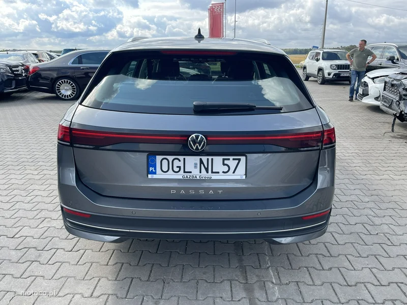 Volkswagen Passat Variant B9 3