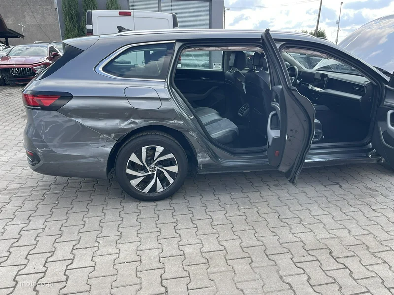 Volkswagen Passat Variant B9 5