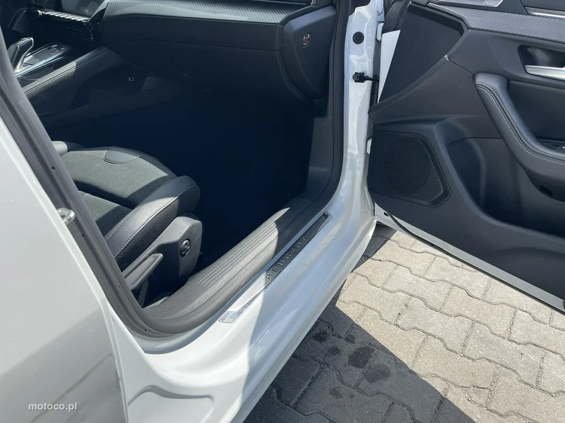 Peugeot 508 6