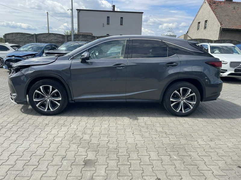 Lexus RX 4