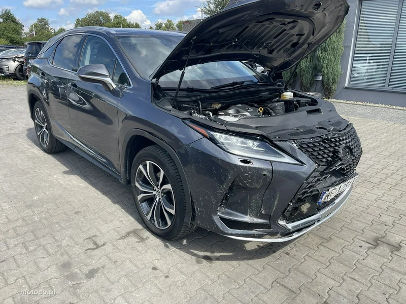 Lexus RX 6