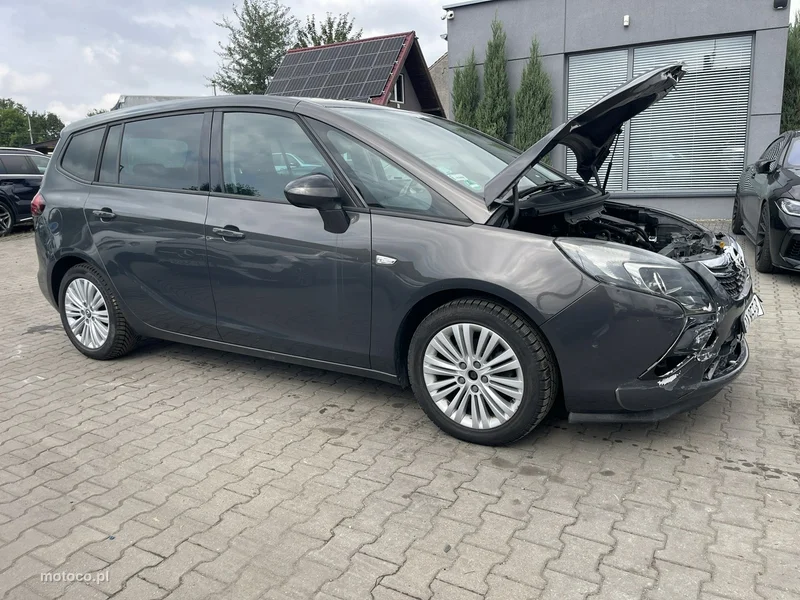 Opel Zafira C Tourer 2