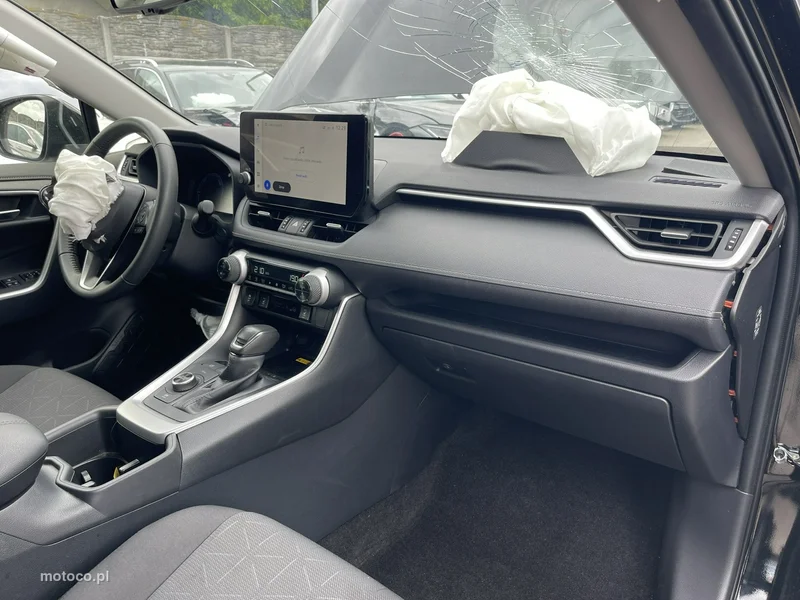 Toyota RAV 4 XA50 13