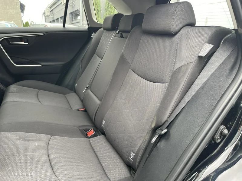 Toyota RAV 4 XA50 15