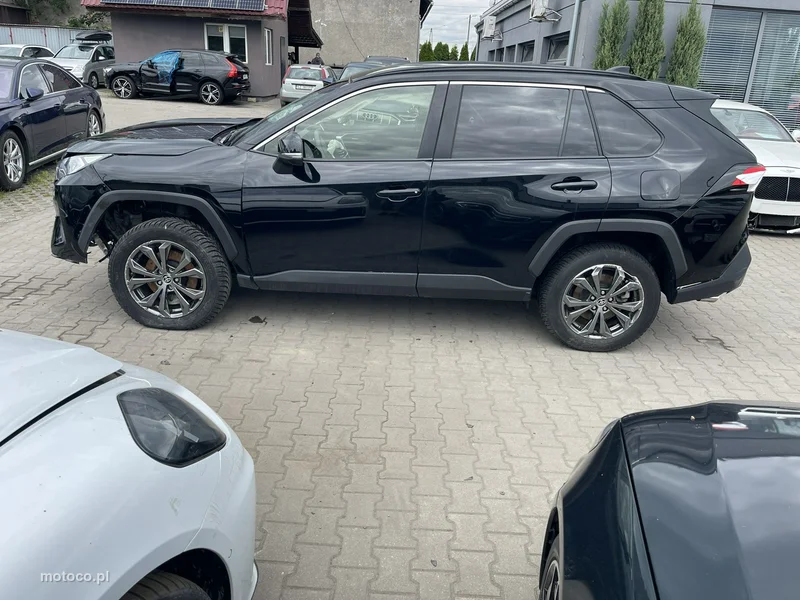 Toyota RAV 4 XA50 5