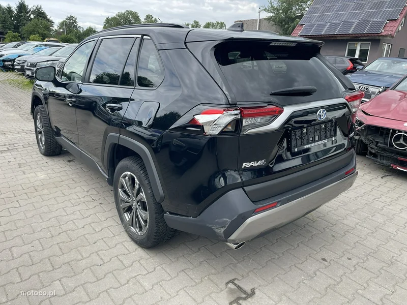 Toyota RAV 4 XA50 6