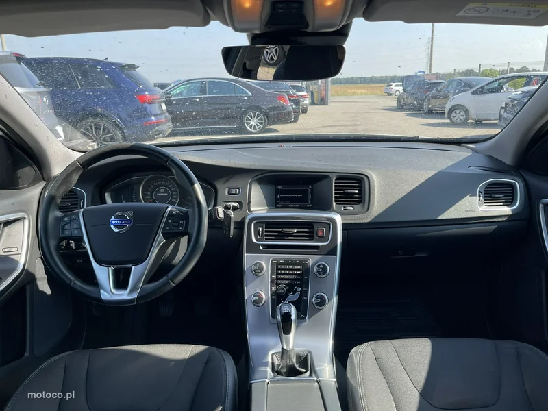 Volvo V60 9