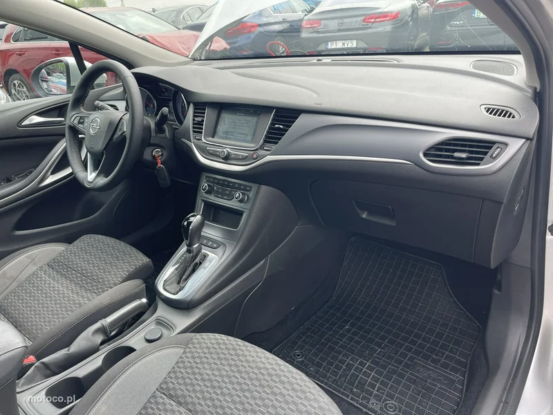 Opel Astra K 10