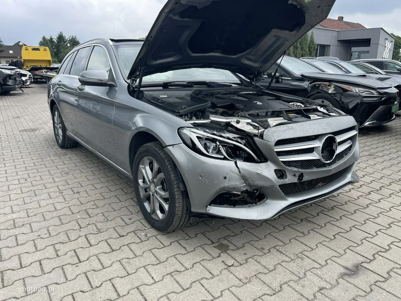 Mercedes-Benz Klasa C W205 C 400 6