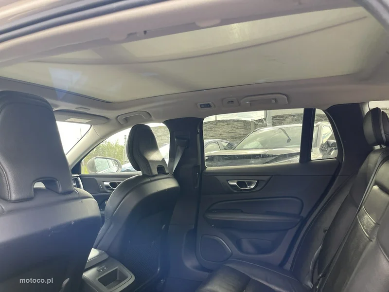 Volvo V60 14