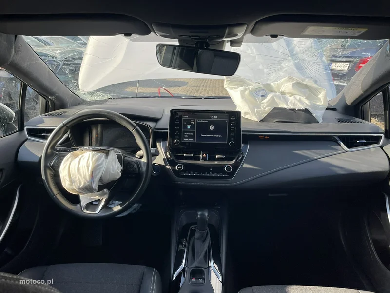 Toyota Corolla E210 8