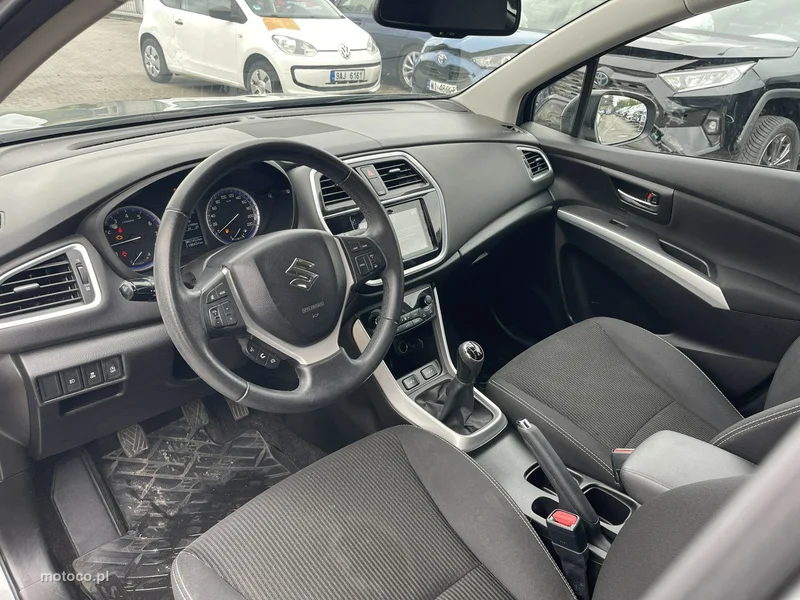 Suzuki (SX4) S-Cross 6