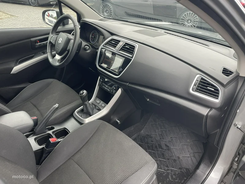 Suzuki (SX4) S-Cross 9