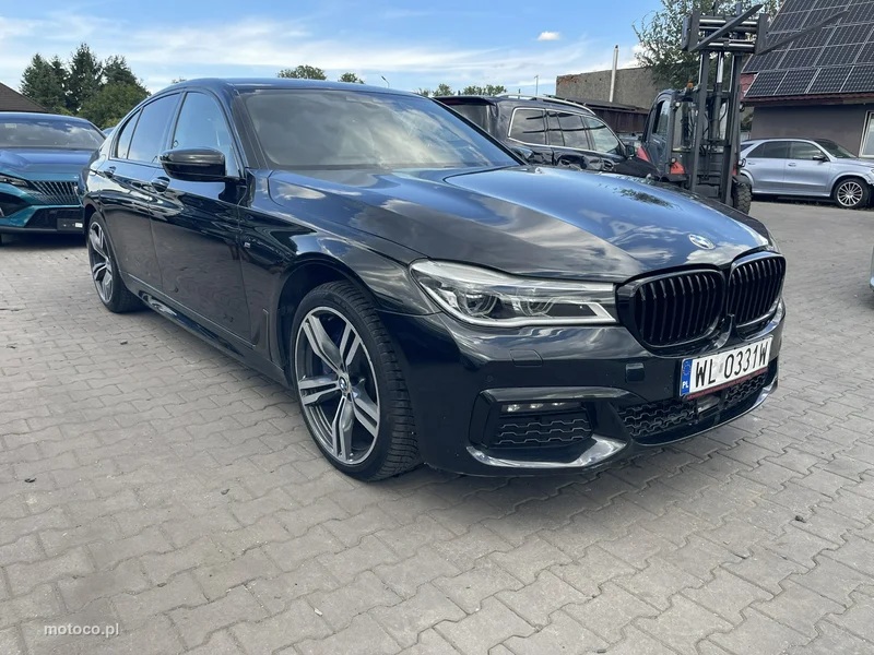 BMW Seria 7 G11 750 2