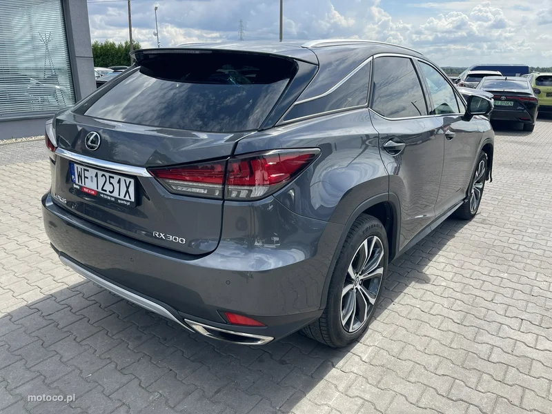 Lexus RX 7