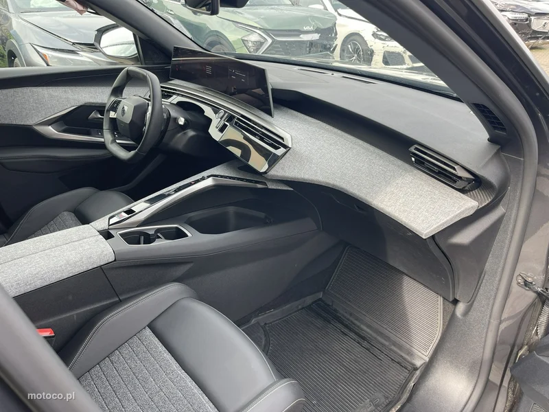 Peugeot 5008 11