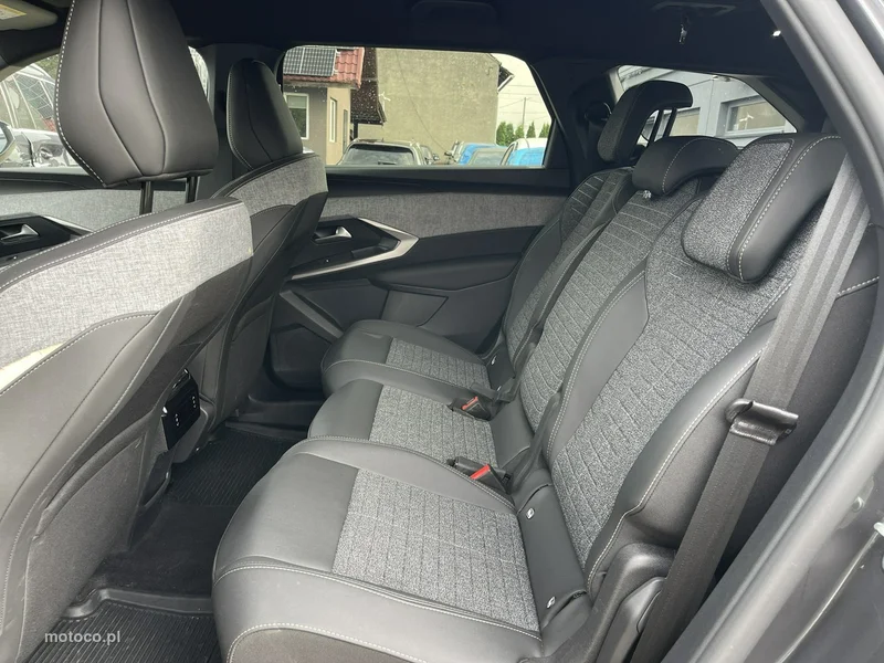 Peugeot 5008 13