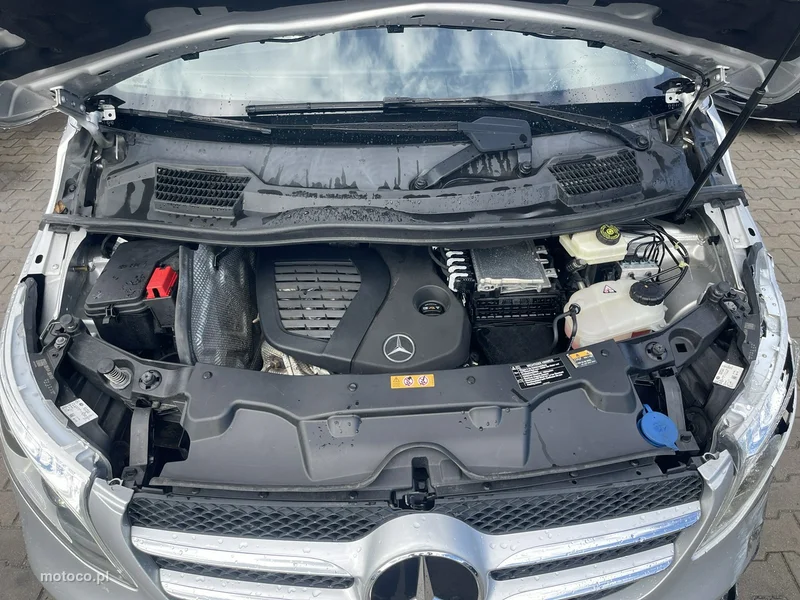 Mercedes-Benz Klasa V W447 V 250 12