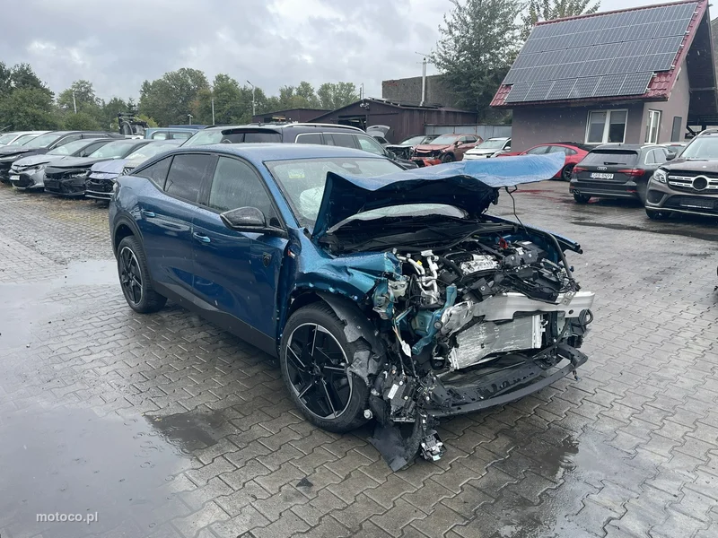Peugeot 408 2
