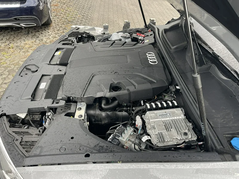 Audi Q8 4M 17