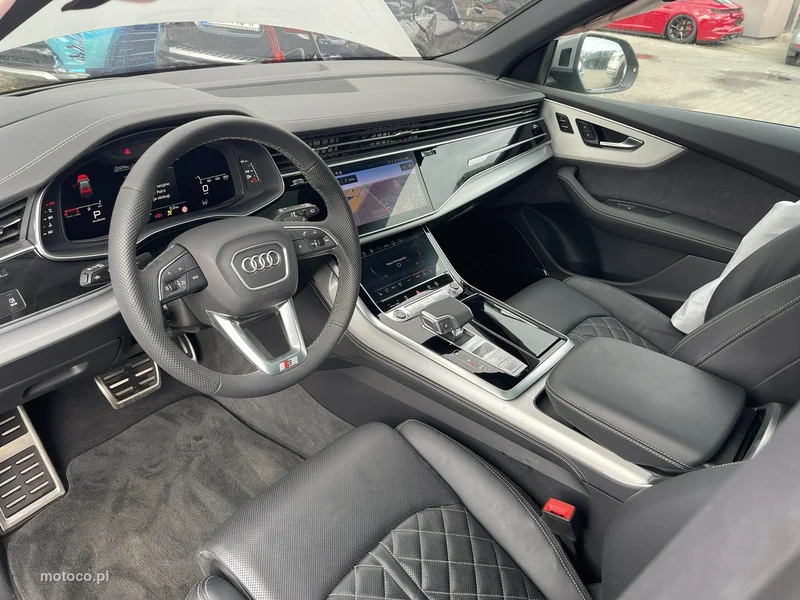 Audi Q8 4M 9