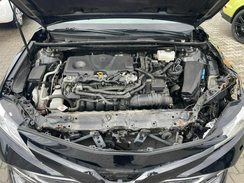 Toyota Camry XV70 11