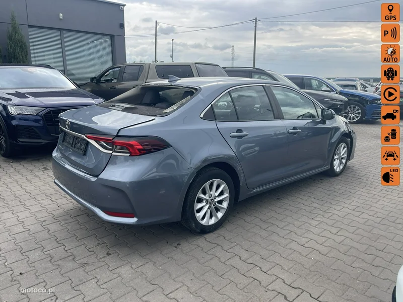Toyota Corolla E210