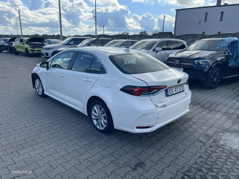 Toyota Corolla E210 4