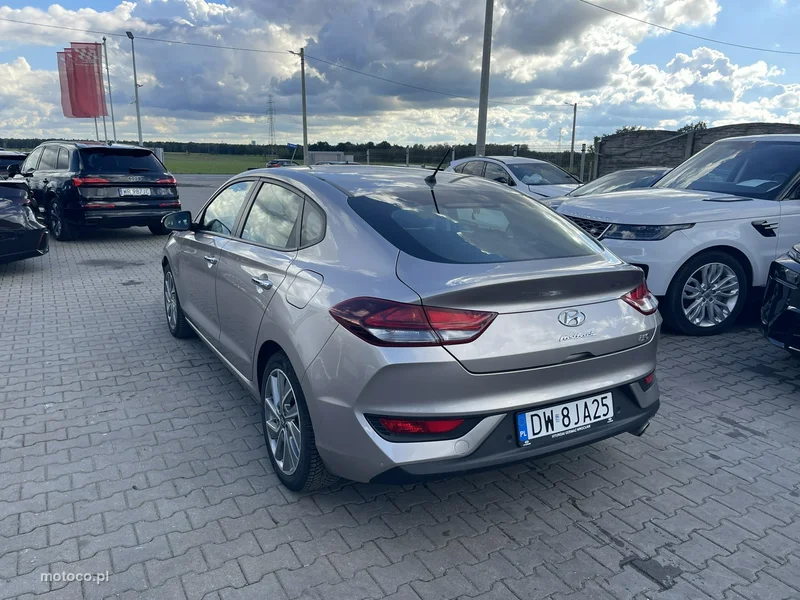 Hyundai i30 4