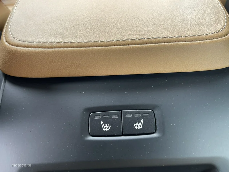 Volvo XC 90 19