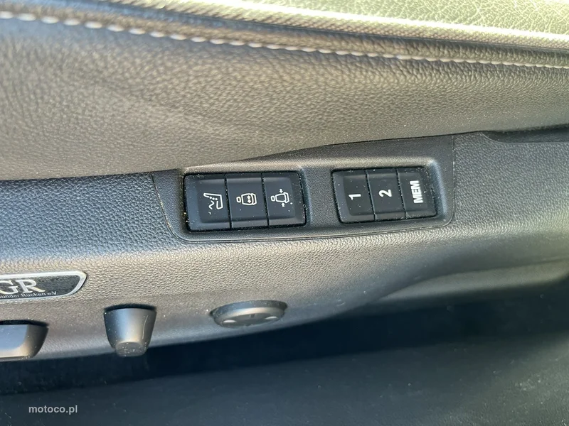 Opel Insignia B 12
