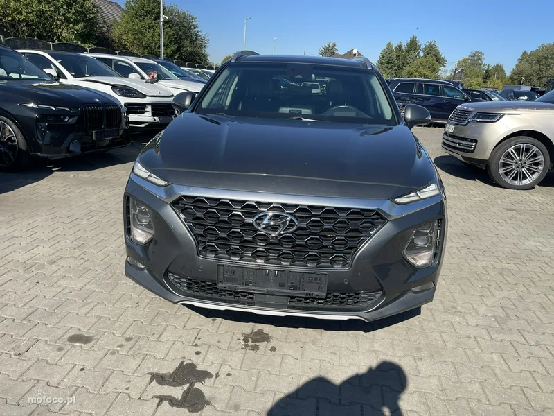 Hyundai Grand Santa Fe 9