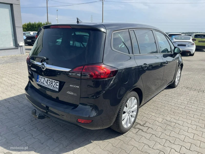 Opel Zafira C Tourer 4