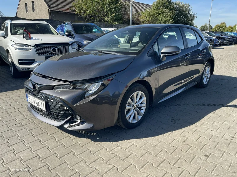 Toyota Corolla E210 2