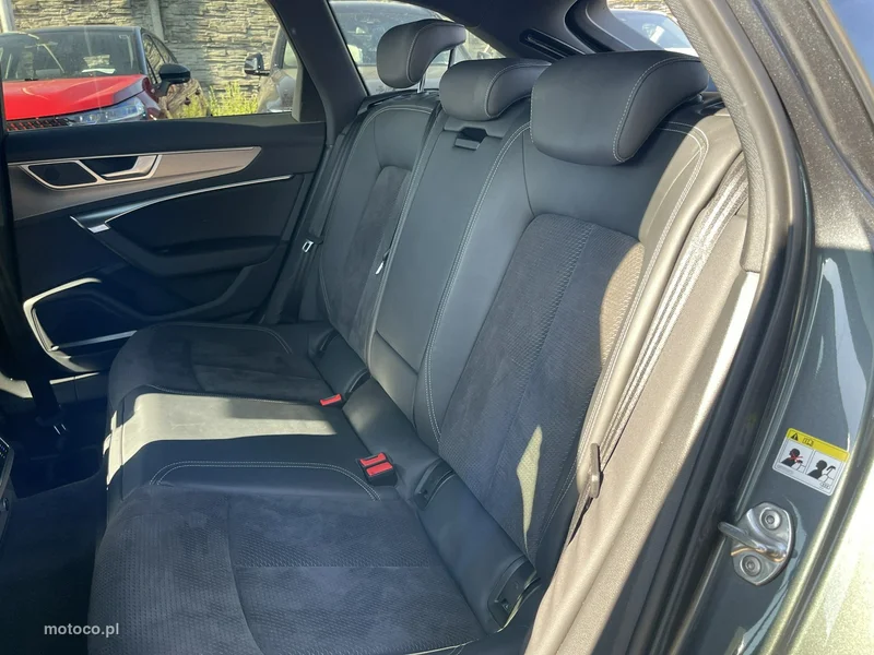 Audi A6 C8 15
