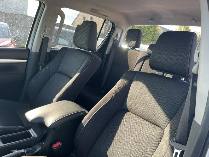 Toyota Hilux AN120 11