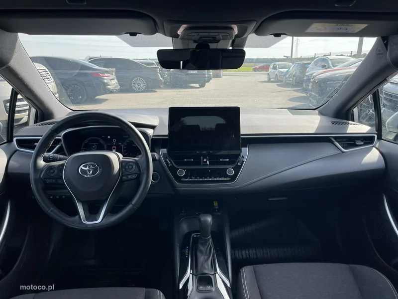 Toyota Corolla E210 10