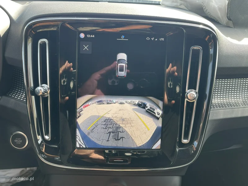 Volvo XC 40 8