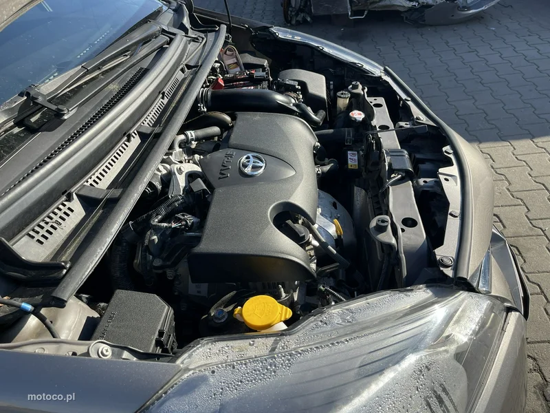 Toyota Yaris XP130 16