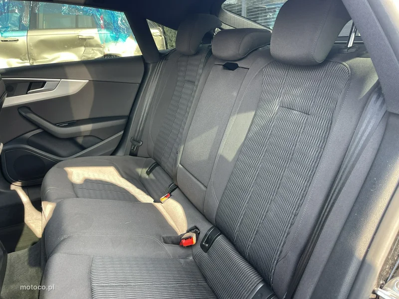 Audi A5 F5 10