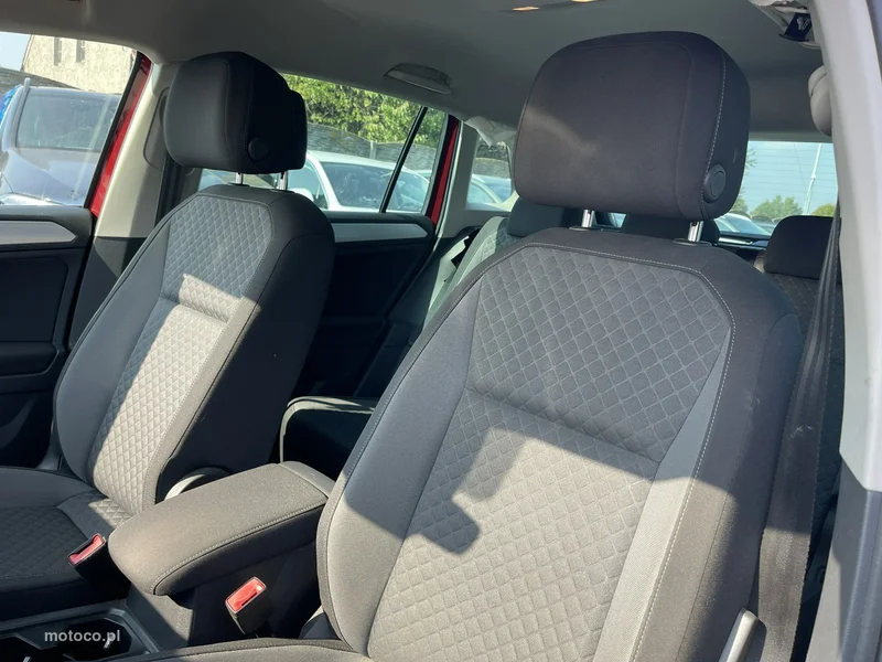 Volkswagen Tiguan AD 9