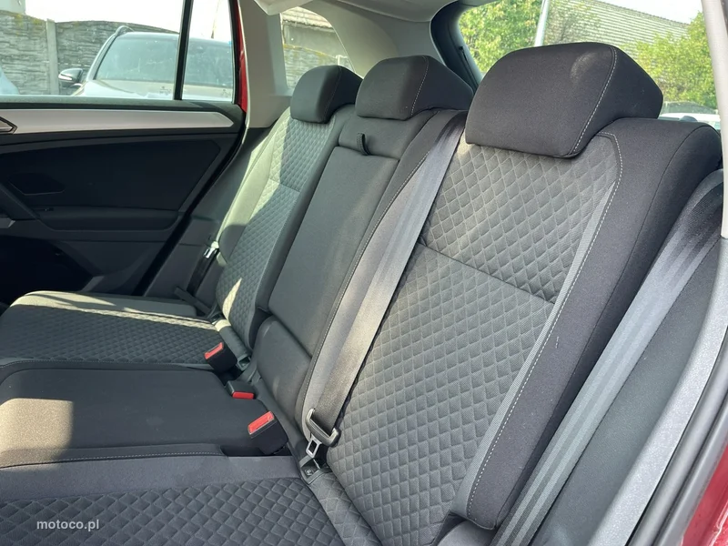 Volkswagen Tiguan AD 10
