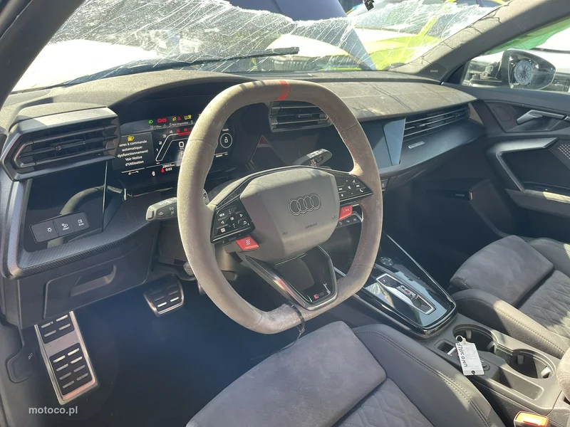 Audi RS3 8Y 7