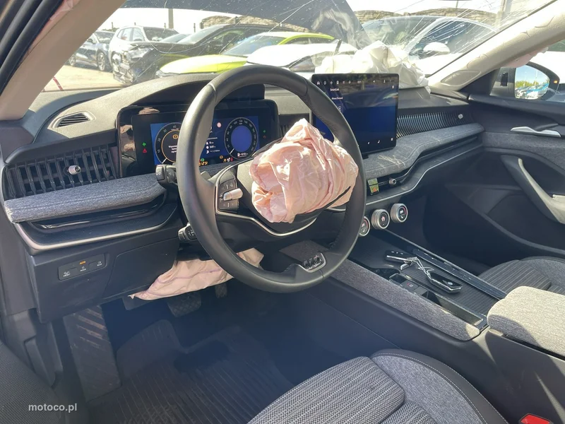 Skoda Superb IV 10