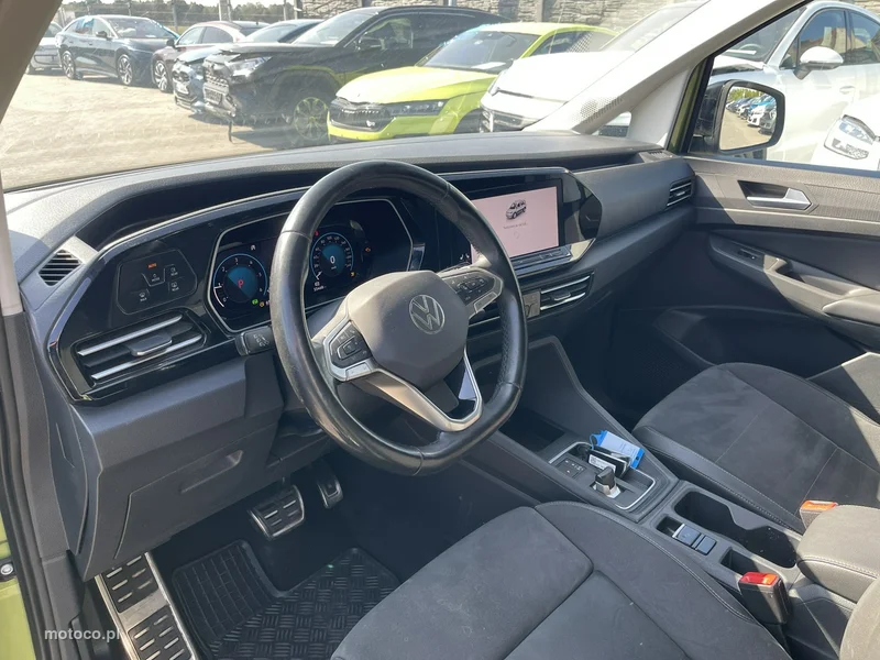Volkswagen Caddy V 8